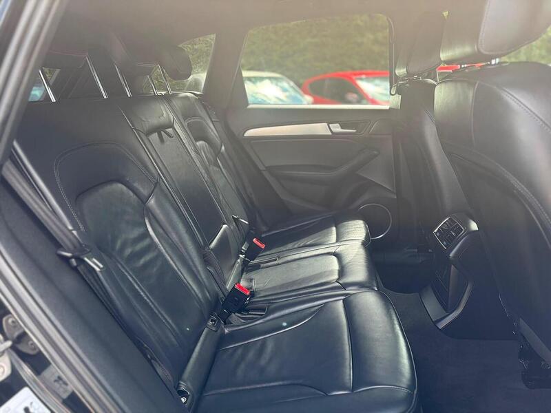 Audi Q5 2.0 TDI S line Plus S Tronic quattro Euro 5 (s/s) 5dr - U273