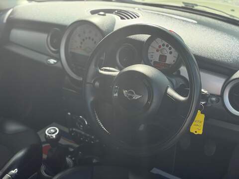 MINI Hatch 1.6 Cooper Euro 5 (s/s) 3dr - U275