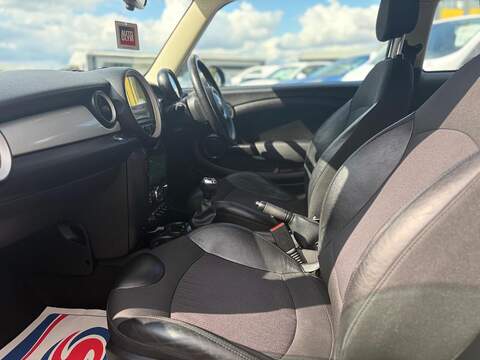MINI Hatch 1.6 Cooper Euro 5 (s/s) 3dr - U275