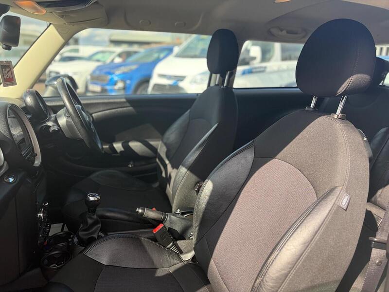 MINI Hatch 1.6 Cooper Euro 5 (s/s) 3dr - U275