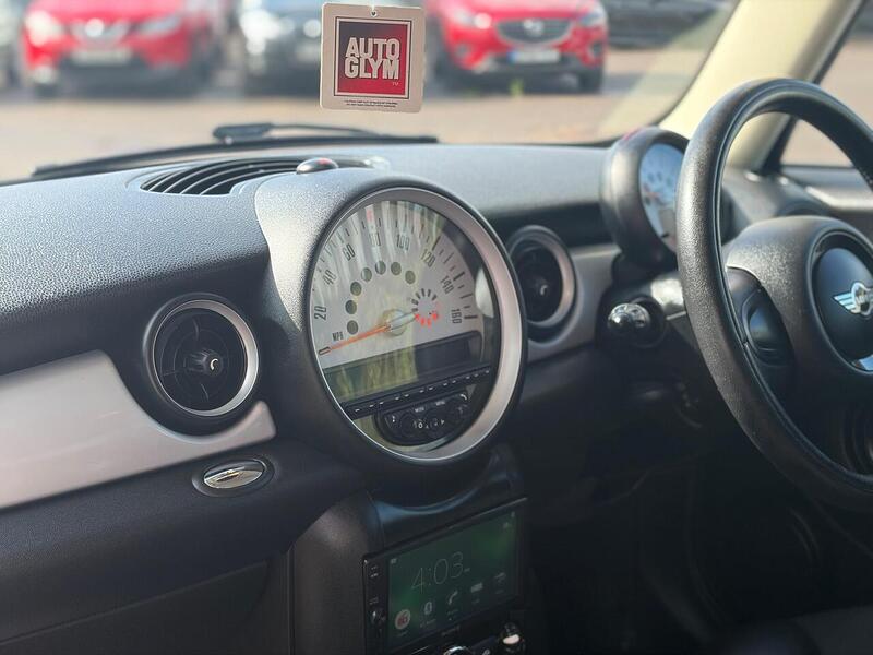MINI Hatch 1.6 Cooper Euro 5 (s/s) 3dr - U275