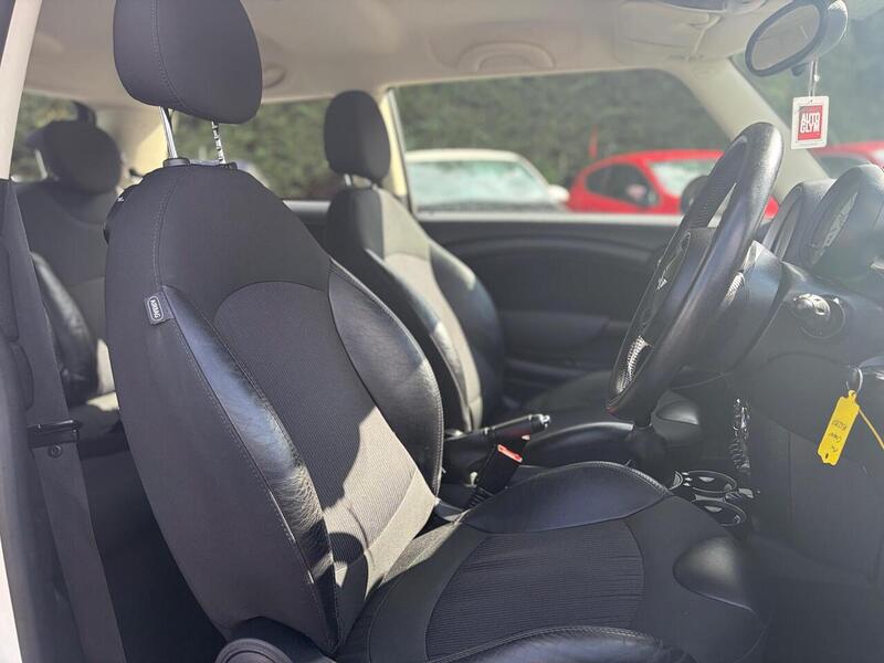 MINI Hatch 1.6 Cooper Euro 5 (s/s) 3dr - U275