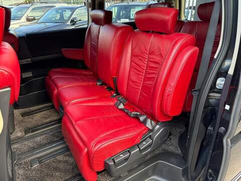 Nissan Elgrand Elgrand - U29