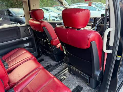 Nissan Elgrand Elgrand - U29