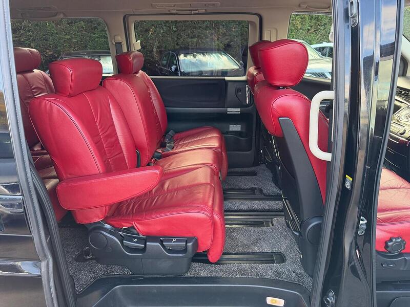 Nissan Elgrand Elgrand - U29