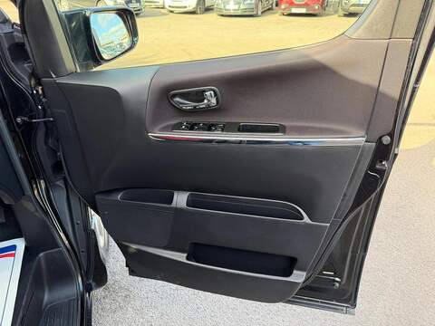 Nissan Elgrand Elgrand - U29