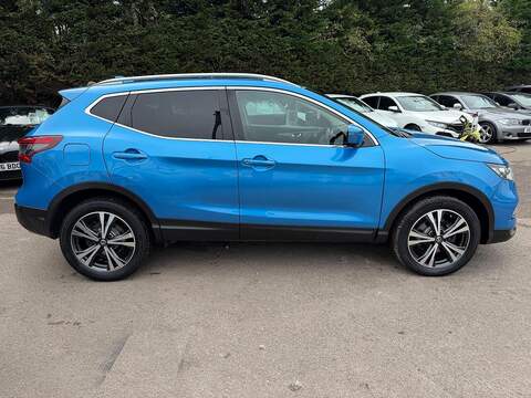 Nissan Qashqai Qashqai 1.6 DIG-T N-Connecta Euro 6 (s/s) 5dr - U32