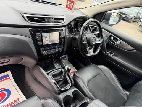Nissan Qashqai Qashqai 1.6 DIG-T N-Connecta Euro 6 (s/s) 5dr - U32