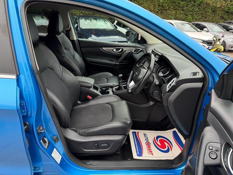 Nissan Qashqai Qashqai 1.6 DIG-T N-Connecta Euro 6 (s/s) 5dr - U32