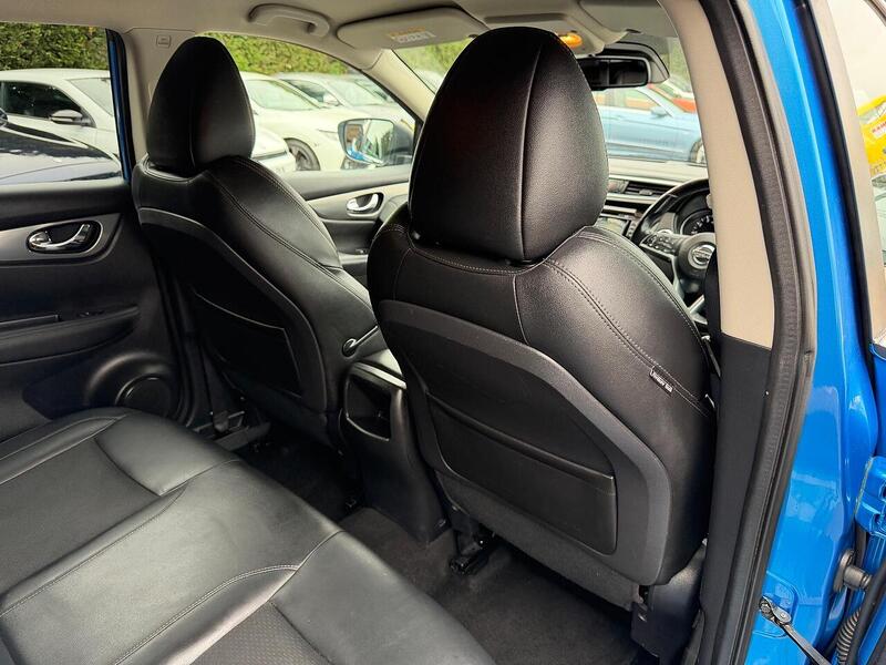 Nissan Qashqai Qashqai 1.6 DIG-T N-Connecta Euro 6 (s/s) 5dr - U32