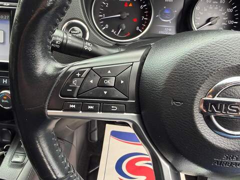 Nissan Qashqai Qashqai 1.6 DIG-T N-Connecta Euro 6 (s/s) 5dr - U32