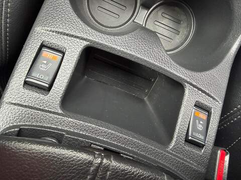 Nissan Qashqai Qashqai 1.6 DIG-T N-Connecta Euro 6 (s/s) 5dr - U32