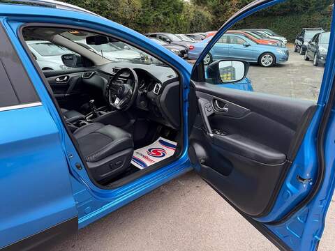 Nissan Qashqai Qashqai 1.6 DIG-T N-Connecta Euro 6 (s/s) 5dr - U32