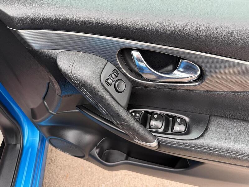 Nissan Qashqai Qashqai 1.6 DIG-T N-Connecta Euro 6 (s/s) 5dr - U32