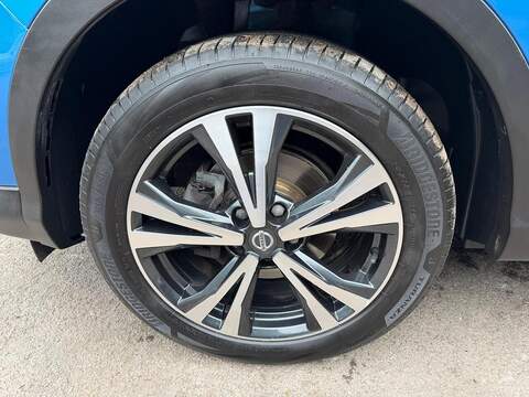 Nissan Qashqai Qashqai 1.6 DIG-T N-Connecta Euro 6 (s/s) 5dr - U32