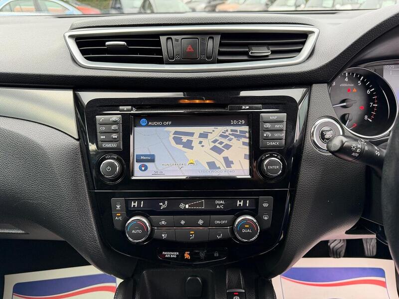 Nissan Qashqai Qashqai 1.6 DIG-T N-Connecta Euro 6 (s/s) 5dr - U32