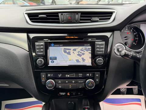 Nissan Qashqai Qashqai 1.6 DIG-T N-Connecta Euro 6 (s/s) 5dr - U32