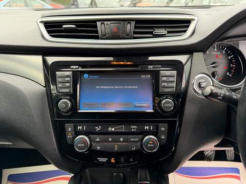 Nissan Qashqai Qashqai 1.6 DIG-T N-Connecta Euro 6 (s/s) 5dr - U32
