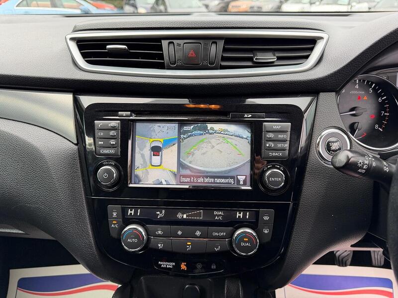 Nissan Qashqai Qashqai 1.6 DIG-T N-Connecta Euro 6 (s/s) 5dr - U32