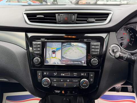 Nissan Qashqai Qashqai 1.6 DIG-T N-Connecta Euro 6 (s/s) 5dr - U32