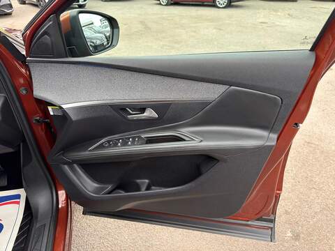 Peugeot 3008 3008 1.2 PureTech Allure EAT Euro 6 (s/s) 5dr - U39