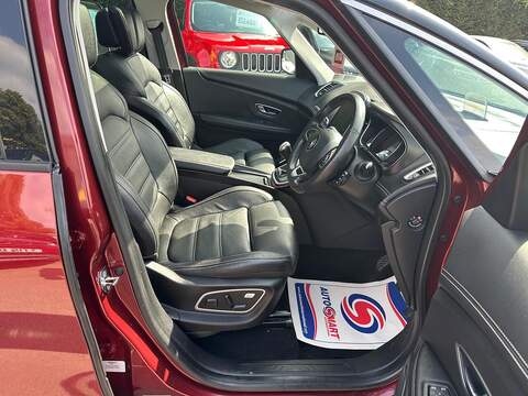 Renault Scenic Scenic 1.3 TCe Signature Euro 6 (s/s) 5dr - U54