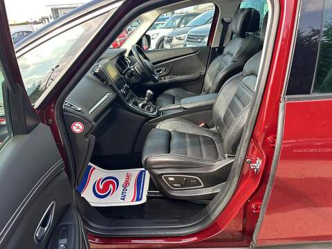 Renault Scenic Scenic 1.3 TCe Signature Euro 6 (s/s) 5dr - U54