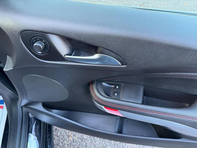 Vauxhall ADAM 1.4i Turbo S Euro 6 (s/s) 3dr - U67