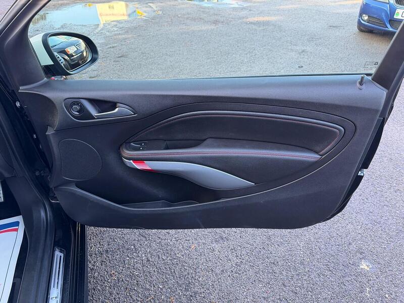 Vauxhall ADAM 1.4i Turbo S Euro 6 (s/s) 3dr - U67