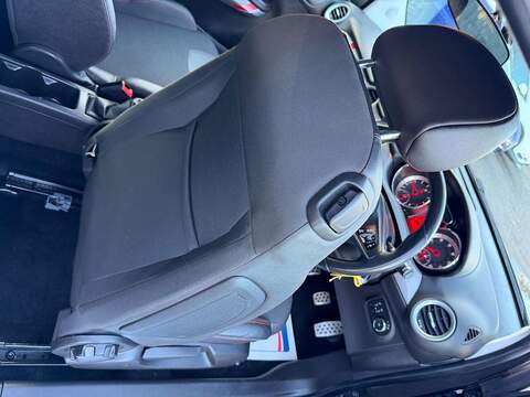 Vauxhall ADAM 1.4i Turbo S Euro 6 (s/s) 3dr - U67