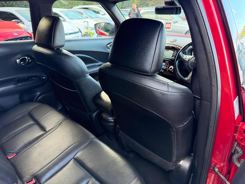 Nissan Juke Juke 1.6 Tekna XTRON Euro 5 5dr - U7