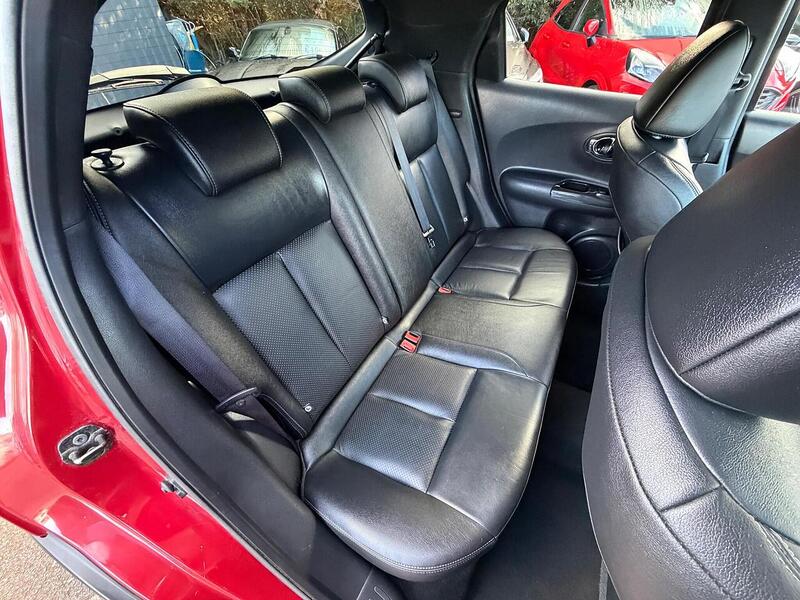 Nissan Juke Juke 1.6 Tekna XTRON Euro 5 5dr - U7