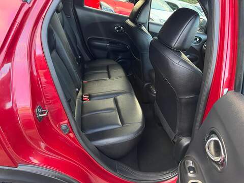 Nissan Juke Juke 1.6 Tekna XTRON Euro 5 5dr - U7