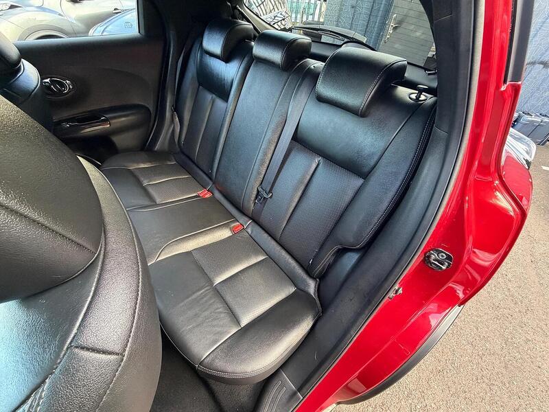 Nissan Juke Juke 1.6 Tekna XTRON Euro 5 5dr - U7