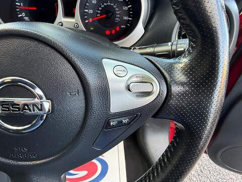 Nissan Juke Juke 1.6 Tekna XTRON Euro 5 5dr - U7