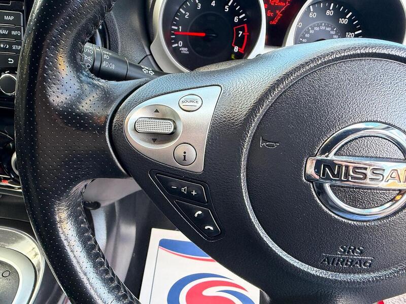 Nissan Juke Juke 1.6 Tekna XTRON Euro 5 5dr - U7