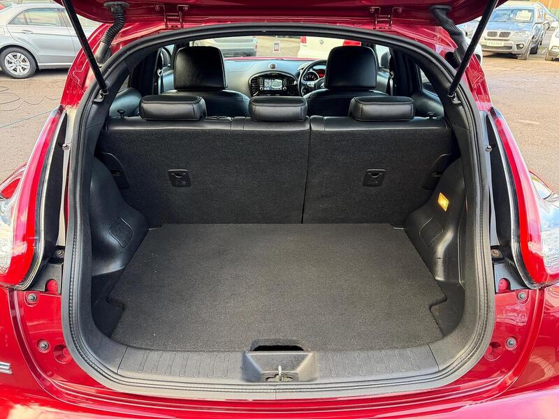 Nissan Juke Juke 1.6 Tekna XTRON Euro 5 5dr - U7