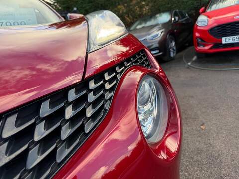 Nissan Juke Juke 1.6 Tekna XTRON Euro 5 5dr - U7