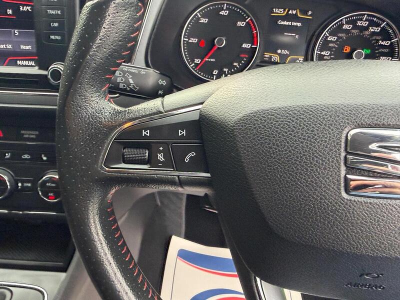 SEAT Leon 2.0 TDI CR FR Sport Coupe DSG Euro 5 (s/s) 3dr - U76