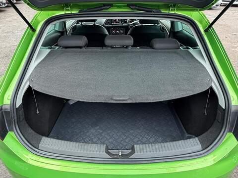 SEAT Leon 2.0 TDI CR FR Sport Coupe DSG Euro 5 (s/s) 3dr - U76