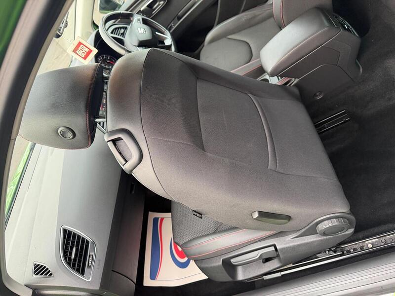 SEAT Leon 2.0 TDI CR FR Sport Coupe DSG Euro 5 (s/s) 3dr - U76