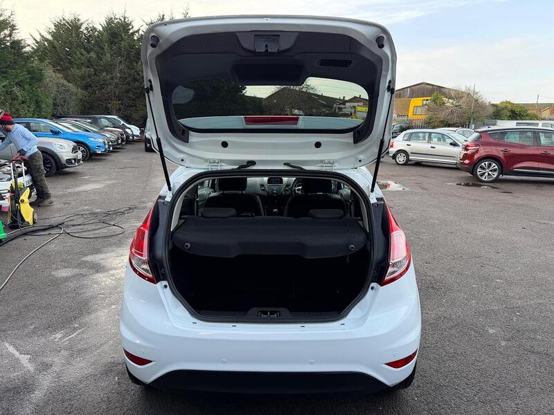 Ford Fiesta 1.25 Zetec White Edition Euro 6 3dr - U77