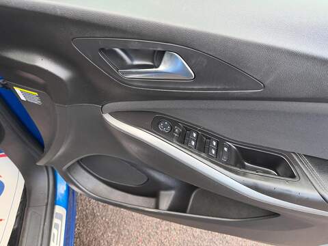 Vauxhall Grandland X 1.2 Turbo SE Euro 6 (s/s) 5dr - U79