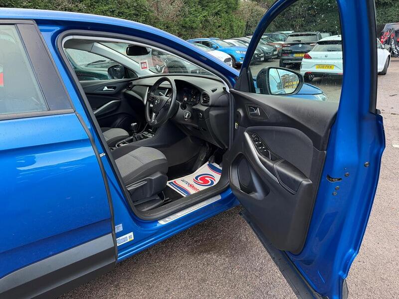 Vauxhall Grandland X 1.2 Turbo SE Euro 6 (s/s) 5dr - U79