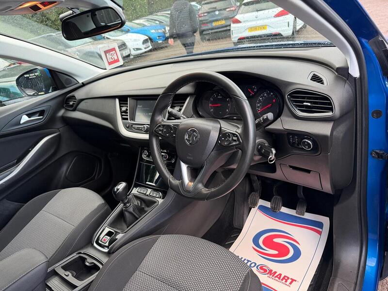 Vauxhall Grandland X 1.2 Turbo SE Euro 6 (s/s) 5dr - U79