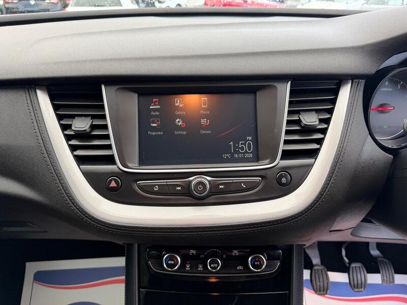 Vauxhall Grandland X 1.2 Turbo SE Euro 6 (s/s) 5dr - U79
