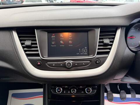 Vauxhall Grandland X 1.2 Turbo SE Euro 6 (s/s) 5dr - U79