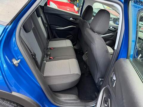 Vauxhall Grandland X 1.2 Turbo SE Euro 6 (s/s) 5dr - U79