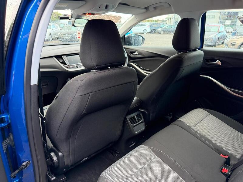 Vauxhall Grandland X 1.2 Turbo SE Euro 6 (s/s) 5dr - U79