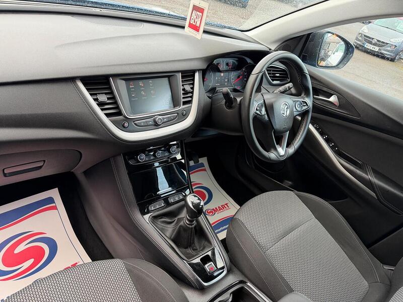 Vauxhall Grandland X 1.2 Turbo SE Euro 6 (s/s) 5dr - U79
